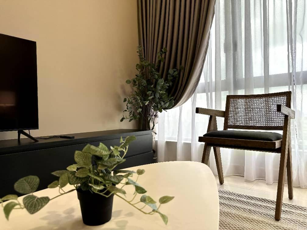 The Apple Premier Condo Three Bedroom In Melaka Екстер'єр фото