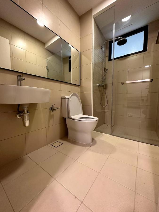 The Apple Premier Condo Three Bedroom In Melaka Екстер'єр фото